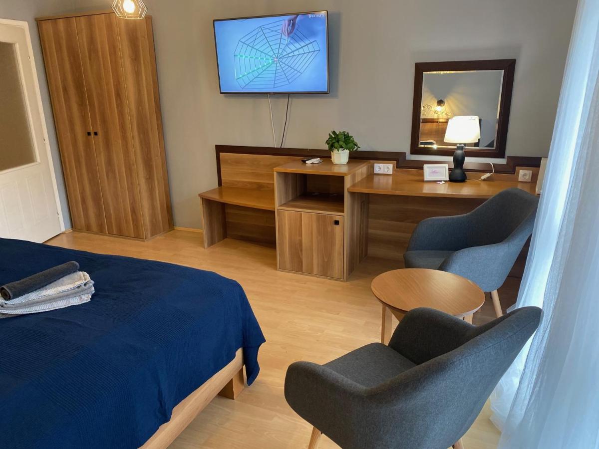 Tuenderpart Apartment Eger Eksteriør billede